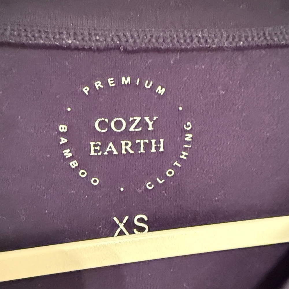 Cozy Earth Bamboo Pullover Crew Navy Long Sleeve Relaxed Top - Picture 3 of 6